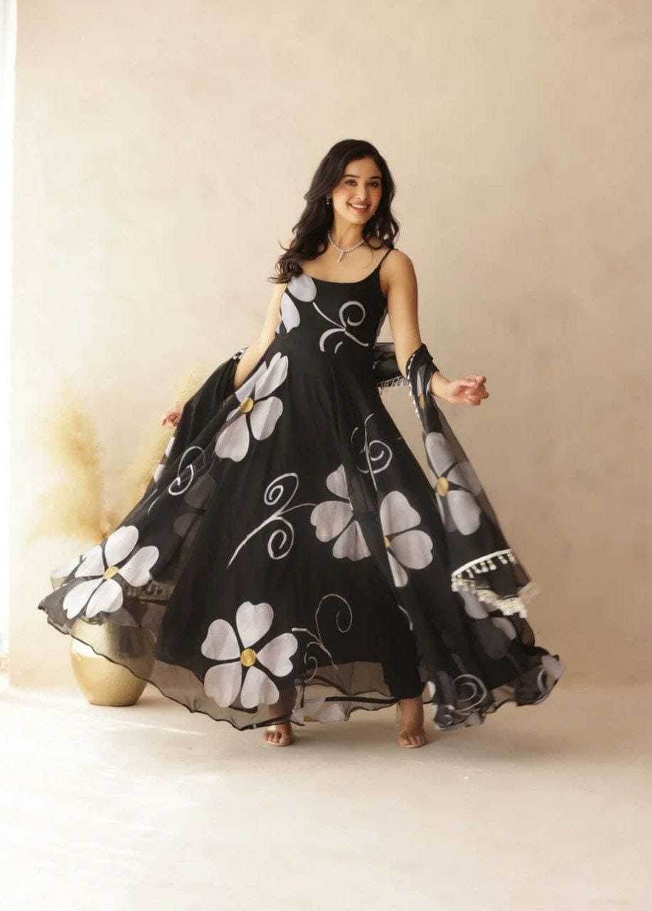Georgette Printed Black Gown - MYLUXURY LANE ENTERPRISE